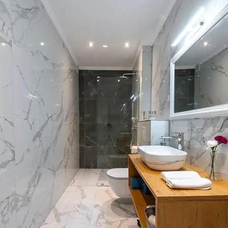 Makris No 2 Apartamento