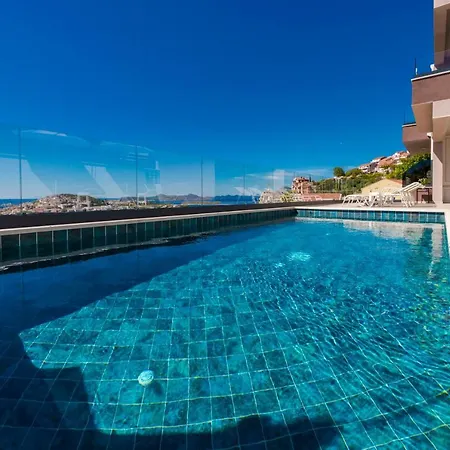 Makris No 2 Apartment *