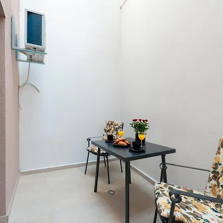 Apartamento Makris No 2 *