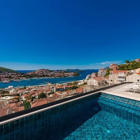 Apartment Makris No 2 *